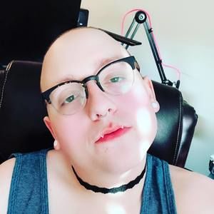 Meet your Posher, Maya